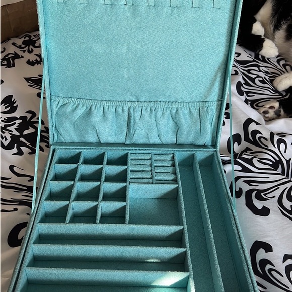 Jewelry box - Picture 3 of 10